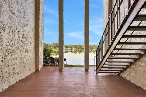 Condominio en Altamonte Springs, Florida, 2 dormitorios  № 2106655