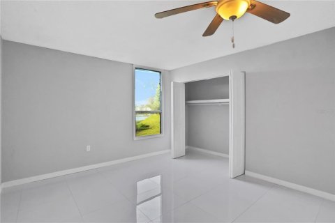 Condominio en venta en Altamonte Springs, Florida, 2 dormitorios, 116.31 m2 № 2106655 - foto 12