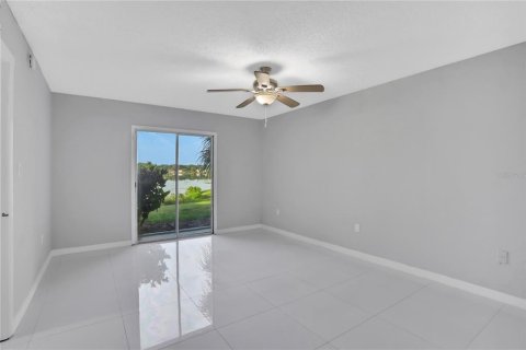 Condominio en venta en Altamonte Springs, Florida, 2 dormitorios, 116.31 m2 № 2106655 - foto 3