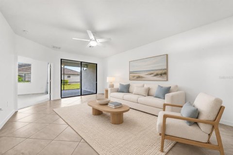 House in LORRAINE LAKES in Bradenton, Florida 2 bedrooms, 144.65 sq.m. № 2391568 - photo 18