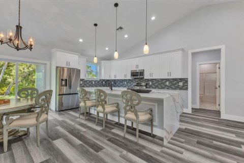 House in Port Charlotte, Florida 3 bedrooms, 154.59 sq.m. № 1847231 - photo 17