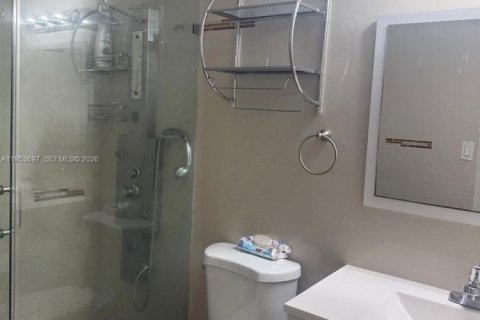 Купить кондоминиум в Санни-Айлс-Бич, Флорида 1 спальня, 49.8м2, № 2054938 - фото 8