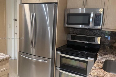 Купить кондоминиум в Санни-Айлс-Бич, Флорида 1 спальня, 49.8м2, № 2054938 - фото 11