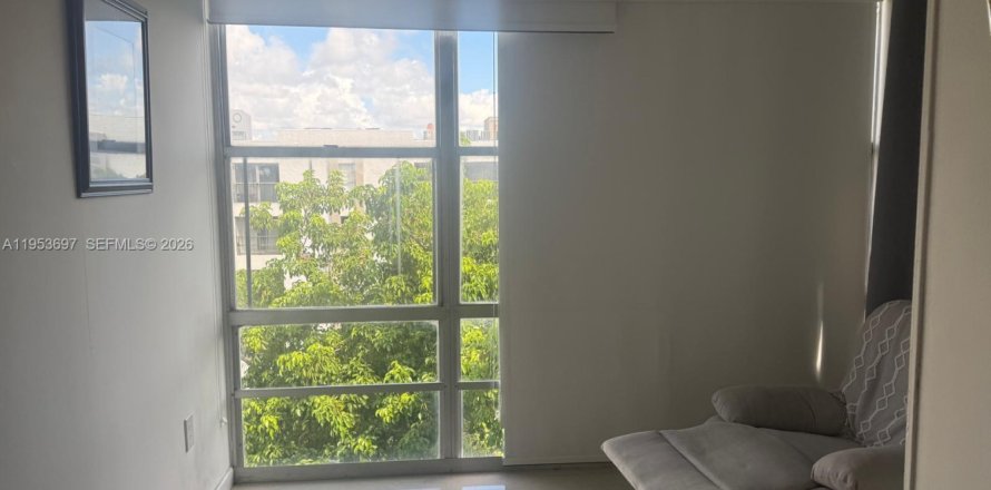 Кондоминиум с 1 спальней в Санни-Айлс-Бич, Флорида № 2054938