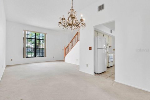 Villa ou maison à vendre à Orlando, Floride: 3 chambres, 192.49 m2 № 2302954 - photo 4