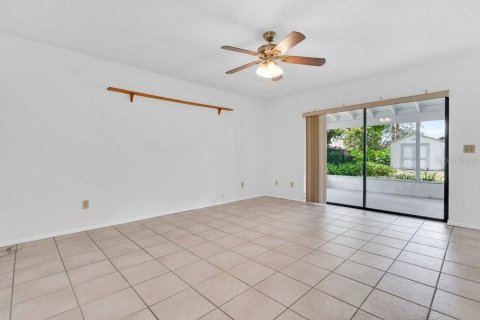 Villa ou maison à vendre à Orlando, Floride: 3 chambres, 192.49 m2 № 2302954 - photo 13