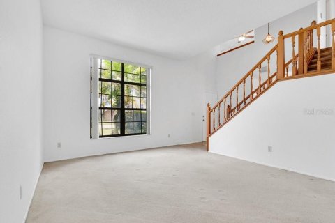 Villa ou maison à vendre à Orlando, Floride: 3 chambres, 192.49 m2 № 2302954 - photo 3