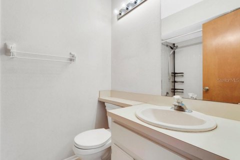 Villa ou maison à vendre à Orlando, Floride: 3 chambres, 192.49 m2 № 2302954 - photo 14