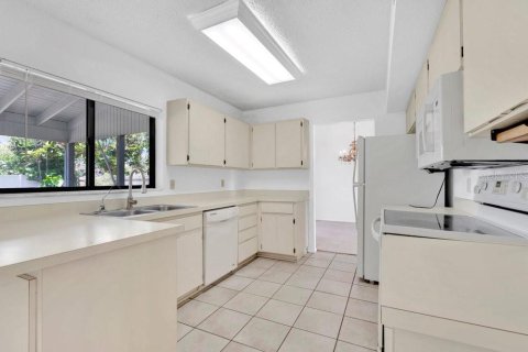 Villa ou maison à vendre à Orlando, Floride: 3 chambres, 192.49 m2 № 2302954 - photo 8
