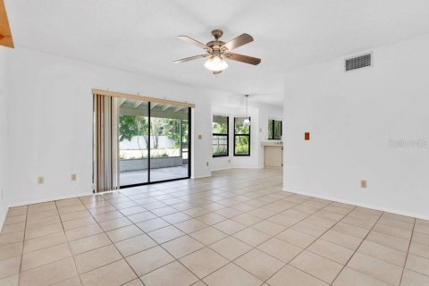 Villa ou maison à vendre à Orlando, Floride: 3 chambres, 192.49 m2 № 2302954 - photo 12