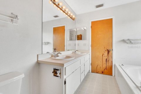 Villa ou maison à vendre à Orlando, Floride: 3 chambres, 192.49 m2 № 2302954 - photo 20