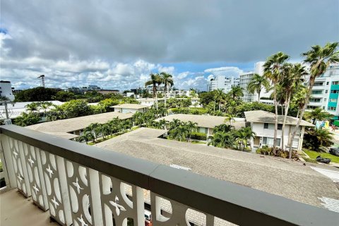 Condo in Bay Harbor Islands, Florida, 1 bedroom  № 1978973 - photo 27