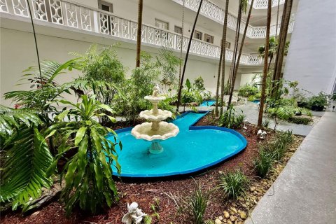 Condo in Bay Harbor Islands, Florida, 1 bedroom  № 1978973 - photo 2