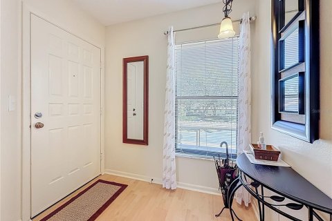 Condo in Palm Harbor, Florida, 2 bedrooms № 2198916 - photo 3