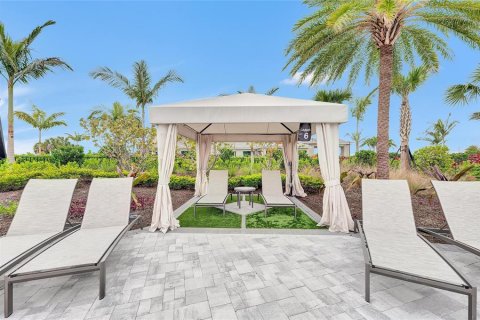 House in Bradenton, Florida 3 bedrooms, 288.09 sq.m. № 1681973 - photo 13