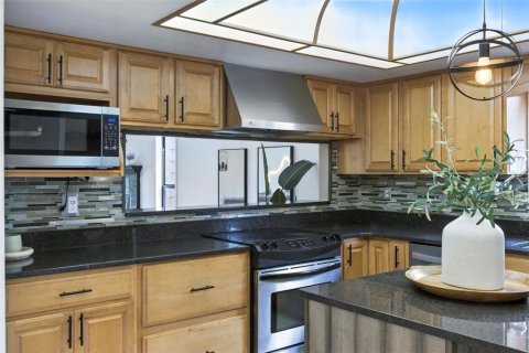 Condominio en venta en Deltona, Florida, 2 dormitorios, 119.66 m2 № 1803549 - foto 9