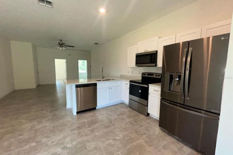 Apartamento en alquiler en Bartow, Florida, 3 dormitorios, 113.62 m2 № 1850098 - foto 3