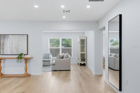 Casa en venta en Sarasota, Florida, 3 dormitorios, 155.7 m2 № 2203914 - foto 5