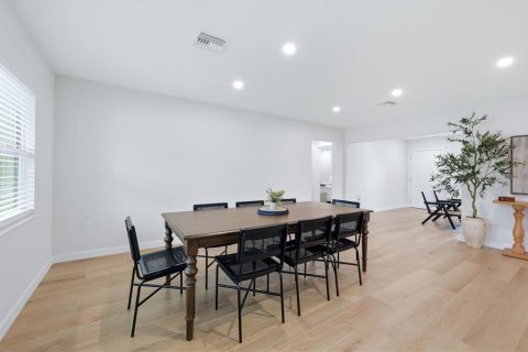 Casa en venta en Sarasota, Florida, 3 dormitorios, 155.7 m2 № 2203914 - foto 3