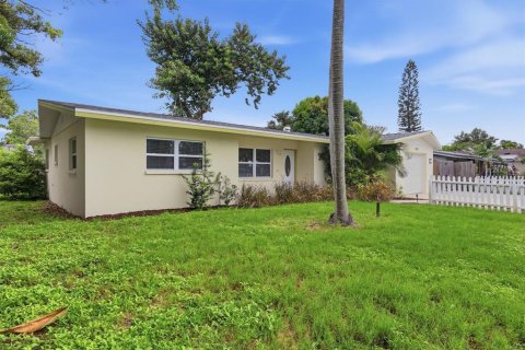 Casa en venta en Sarasota, Florida, 3 dormitorios, 155.7 m2 № 2203914 - foto 21