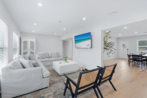 Casa en venta en Sarasota, Florida, 3 dormitorios, 155.7 m2 № 2203914 - foto 11