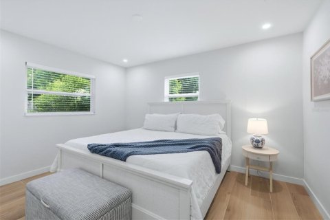 Casa en venta en Sarasota, Florida, 3 dormitorios, 155.7 m2 № 2203914 - foto 16