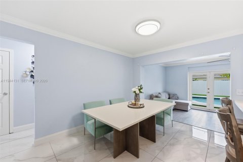 Villa ou maison à vendre à Sunrise, Floride: 4 chambres, 142.79 m2 № 2001177 - photo 14