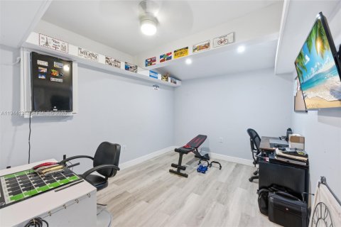 Villa ou maison à vendre à Sunrise, Floride: 4 chambres, 142.79 m2 № 2001177 - photo 25