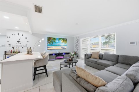 Villa ou maison à vendre à Sunrise, Floride: 4 chambres, 142.79 m2 № 2001177 - photo 8