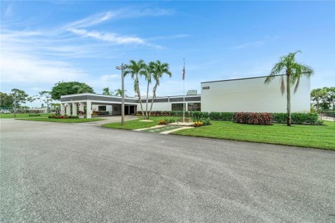 Снять в аренду квартиру в Лейк-Уорт, Флорида 2 спальни, 94.76м2, № 1992662 - фото 20