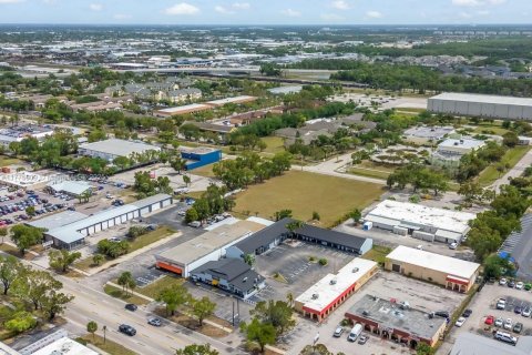 Купить коммерческую недвижимость в Форт Майерс, Флорида № 2037026 - фото 18