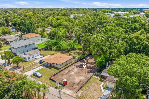House in Tampa, Florida 4 bedrooms, 288 sq.m. № 2140285 - photo 11