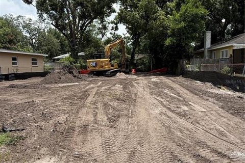 House in Tampa, Florida 4 bedrooms, 288 sq.m. № 2140285 - photo 2
