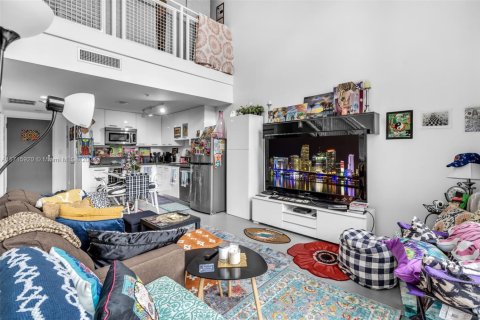 Condo in Miami, Florida, 1 bedroom  № 1467524 - photo 9