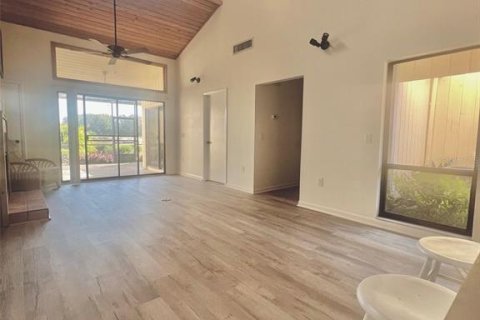 Condo in Haines City, Florida, 1 bedroom  № 1536254 - photo 11