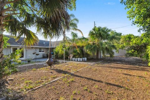 House in Orlando, Florida 5 bedrooms, 223.8 sq.m. № 1651705 - photo 19