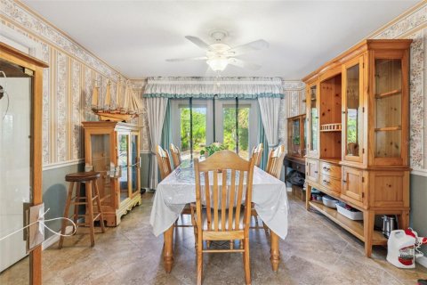 House in Orlando, Florida 5 bedrooms, 223.8 sq.m. № 1651705 - photo 8