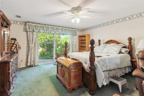 House in Orlando, Florida 5 bedrooms, 223.8 sq.m. № 1651705 - photo 11