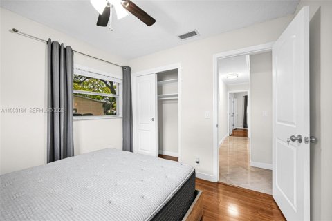 Villa ou maison à louer à Deerfield Beach, Floride: 2 chambres, 104.98 m2 № 2058339 - photo 15