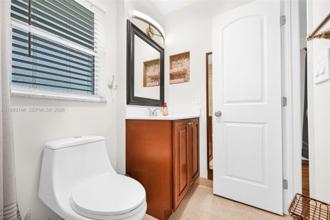 Villa ou maison à louer à Deerfield Beach, Floride: 2 chambres, 104.98 m2 № 2058339 - photo 19