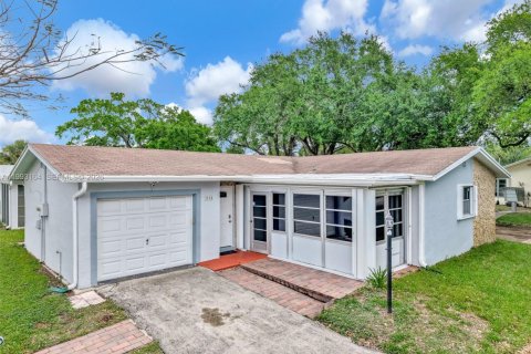 Villa ou maison à louer à Deerfield Beach, Floride: 2 chambres, 104.98 m2 № 2058339 - photo 29