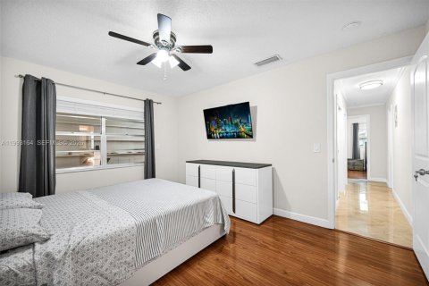 Villa ou maison à louer à Deerfield Beach, Floride: 2 chambres, 104.98 m2 № 2058339 - photo 21