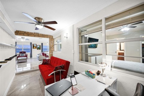 Villa ou maison à louer à Deerfield Beach, Floride: 2 chambres, 104.98 m2 № 2058339 - photo 13