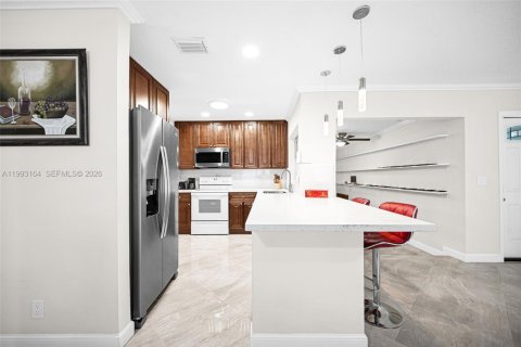 Villa ou maison à louer à Deerfield Beach, Floride: 2 chambres, 104.98 m2 № 2058339 - photo 11