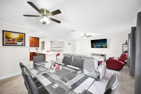 Villa ou maison à louer à Deerfield Beach, Floride: 2 chambres, 104.98 m2 № 2058339 - photo 4