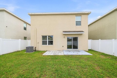 Villa ou maison à louer à Sun City Center, Floride: 4 chambres, 193.05 m2 № 2403524 - photo 17