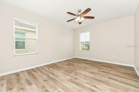 Villa ou maison à louer à Sun City Center, Floride: 4 chambres, 193.05 m2 № 2403524 - photo 12