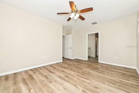 Villa ou maison à louer à Sun City Center, Floride: 4 chambres, 193.05 m2 № 2403524 - photo 13