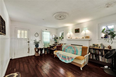 Купить виллу или дом в Майами, Флорида 2 спальни, 78.04м2, № 2154900 - фото 10