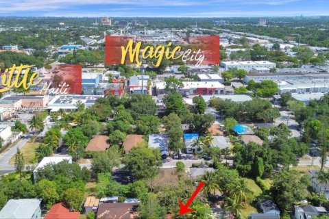 Купить виллу или дом в Майами, Флорида 2 спальни, 78.04м2, № 2154900 - фото 7